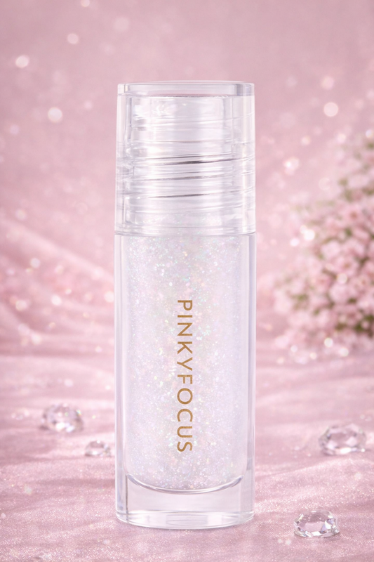 Transparent Lip Gloss with Luminous Particles